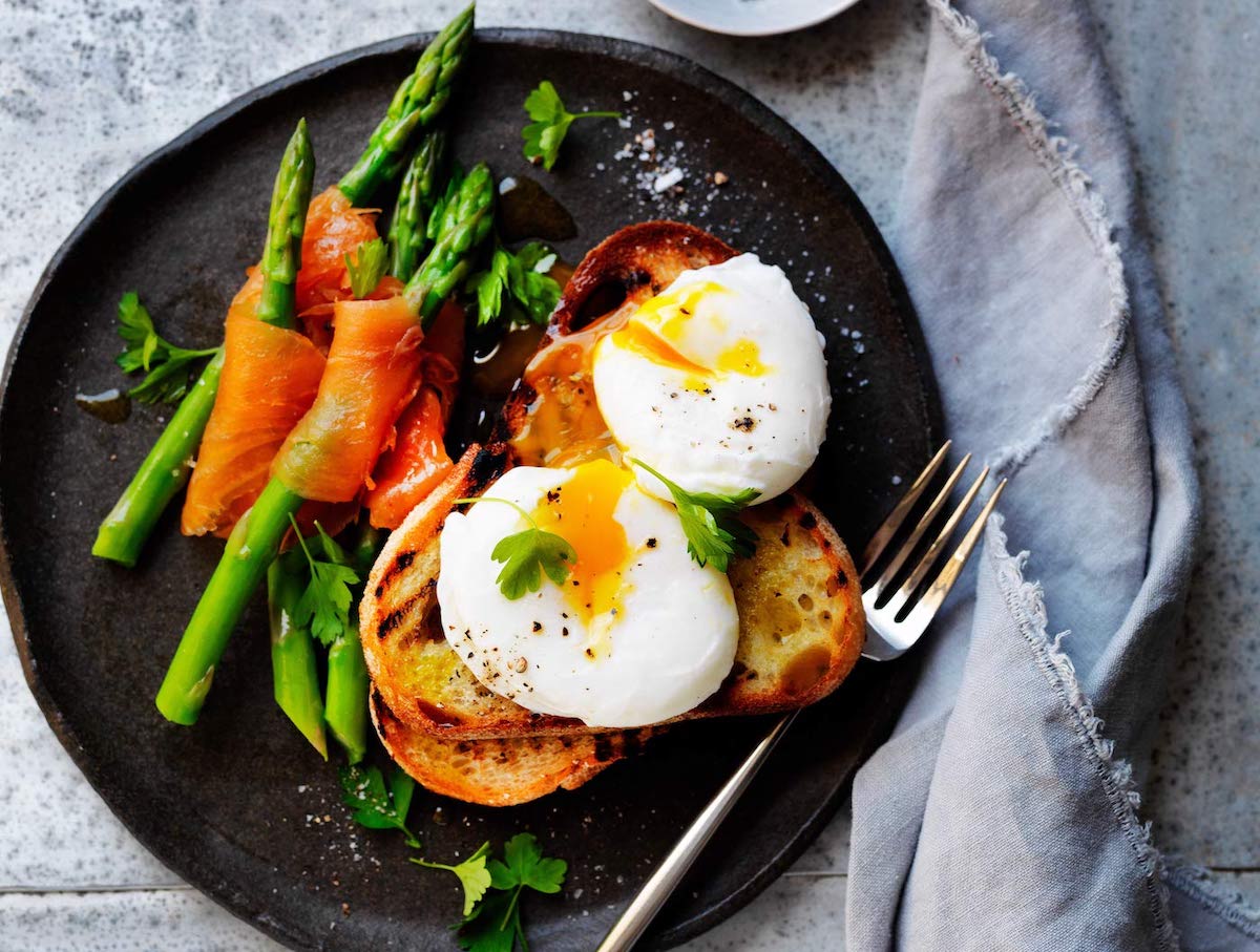 15 ways to serve poached eggs myfoodbook